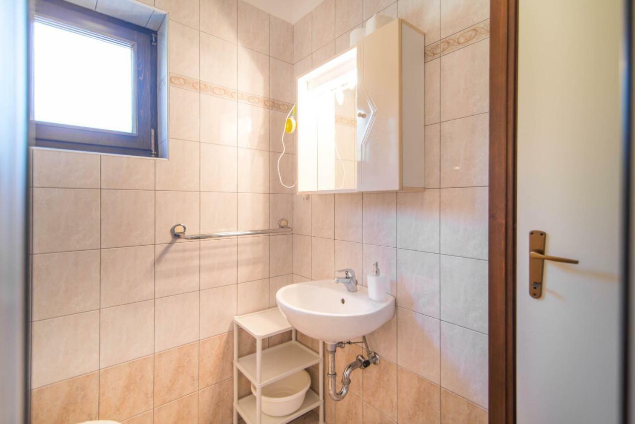 Apartments Ida Sveta Marina Drenje  المظهر الخارجي الصورة