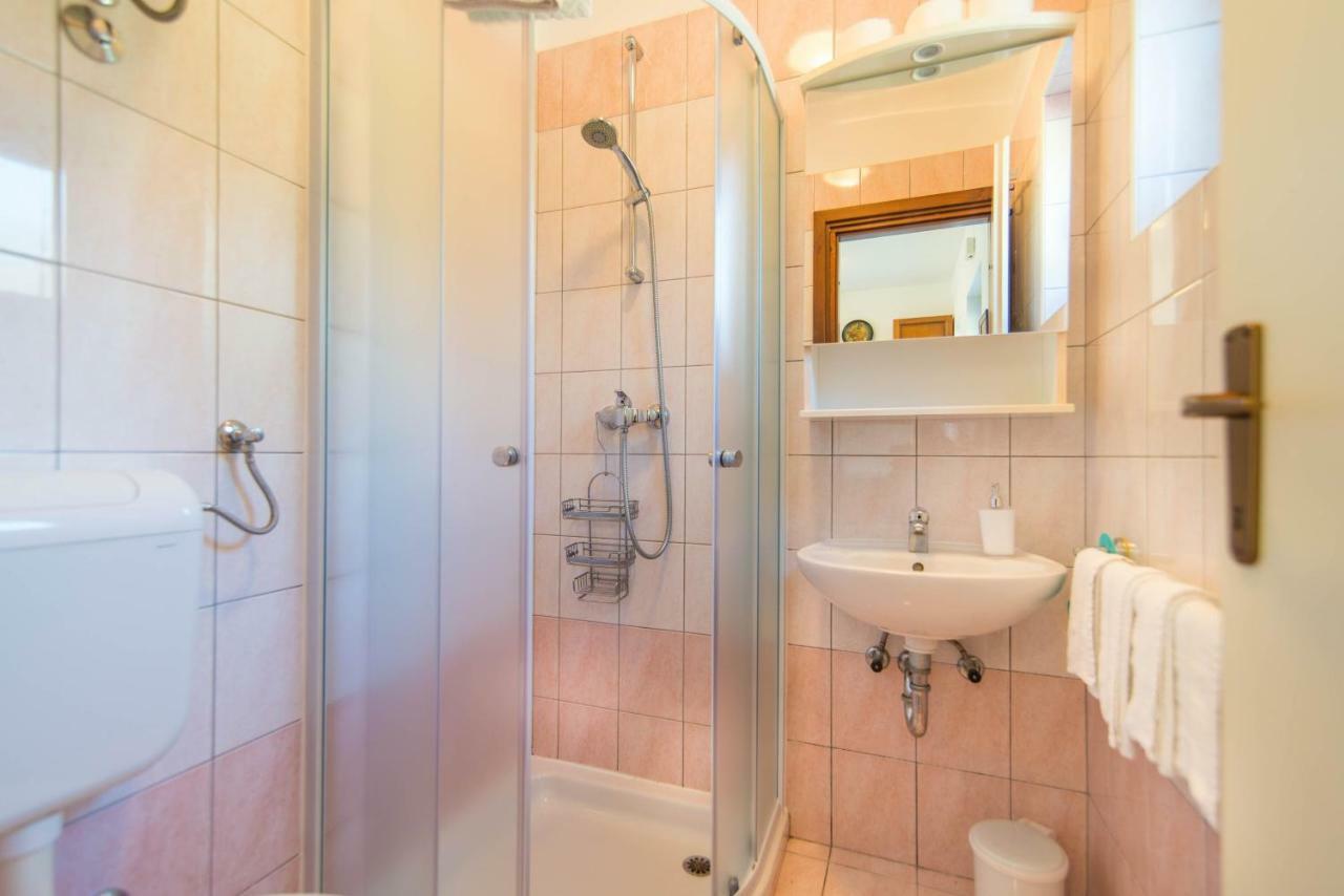 Apartments Ida Sveta Marina Drenje  المظهر الخارجي الصورة