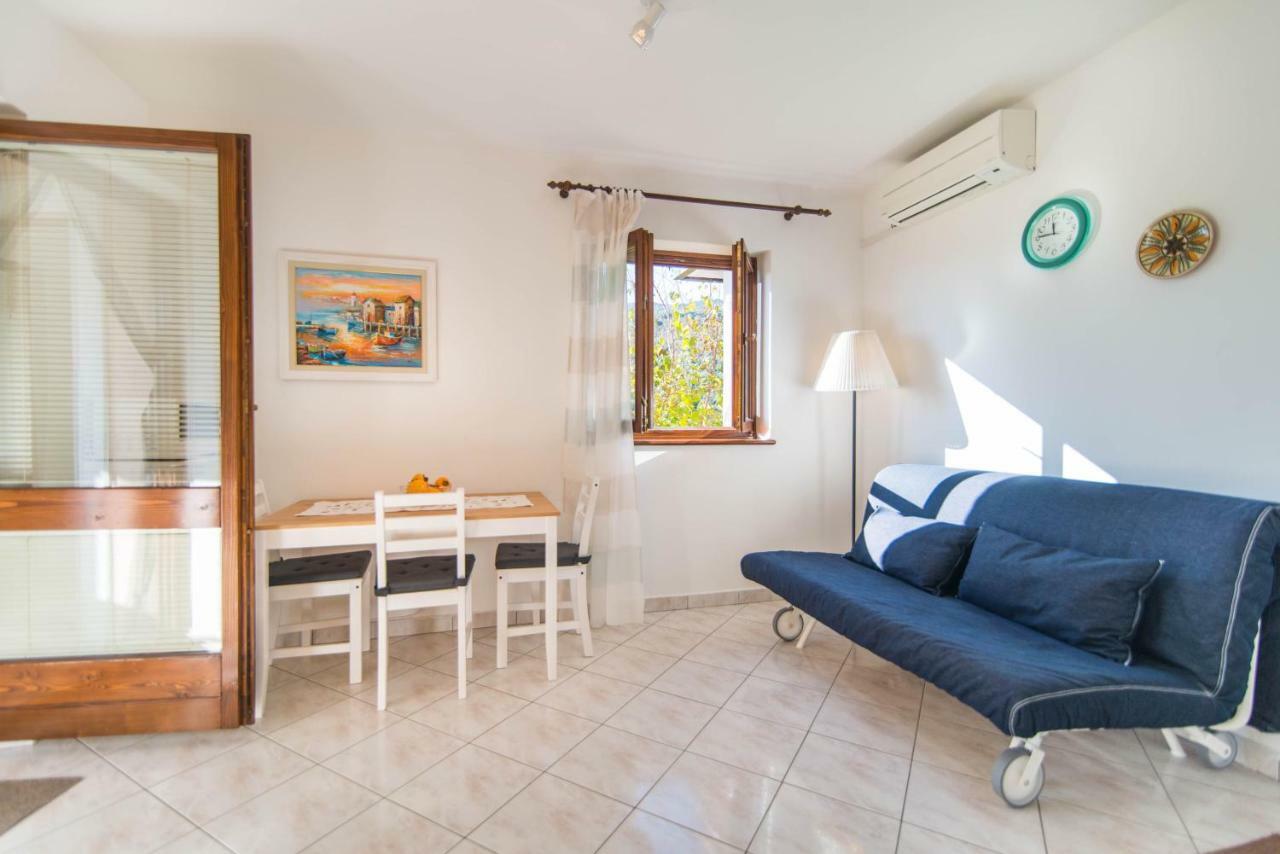Apartments Ida Sveta Marina Drenje  المظهر الخارجي الصورة